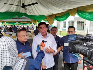 elvina-balik-pulau-key-handover4